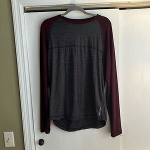 Men’s American Eagle Extreme flex long sleeve shirt, size Large